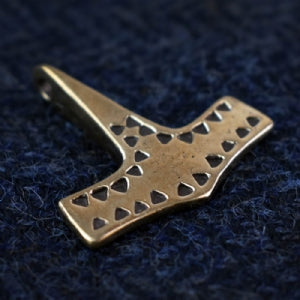 Danish Hammered Hammer Pendant : Bronze